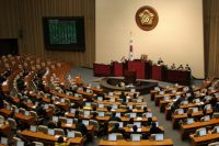 정부조직법 본회의 통과…추경은 여전히 줄다리기