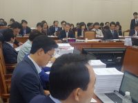 복지위, 정부 결산안 승인 및 293건 법안 상정