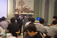 부산 찾은 김필건 회장, 불통은 없다