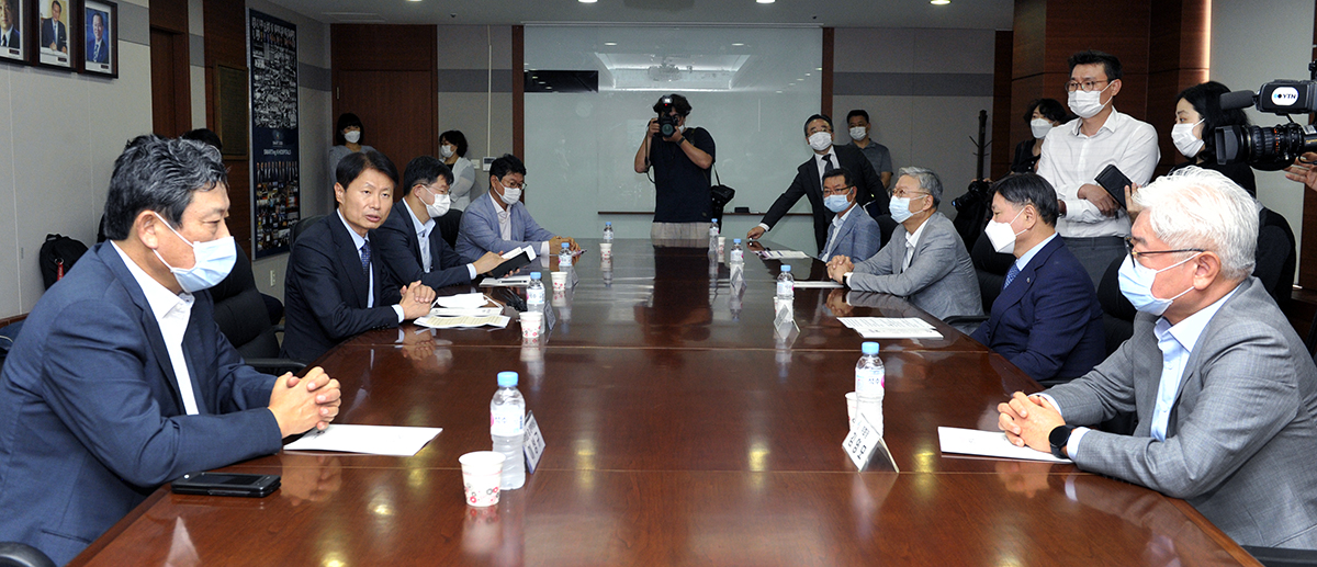 20200812-004-1200 병원협회 방문.jpg