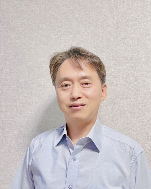 신현규 박사님(최종사진).jpeg