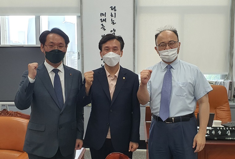 김민석 위원장.jpg