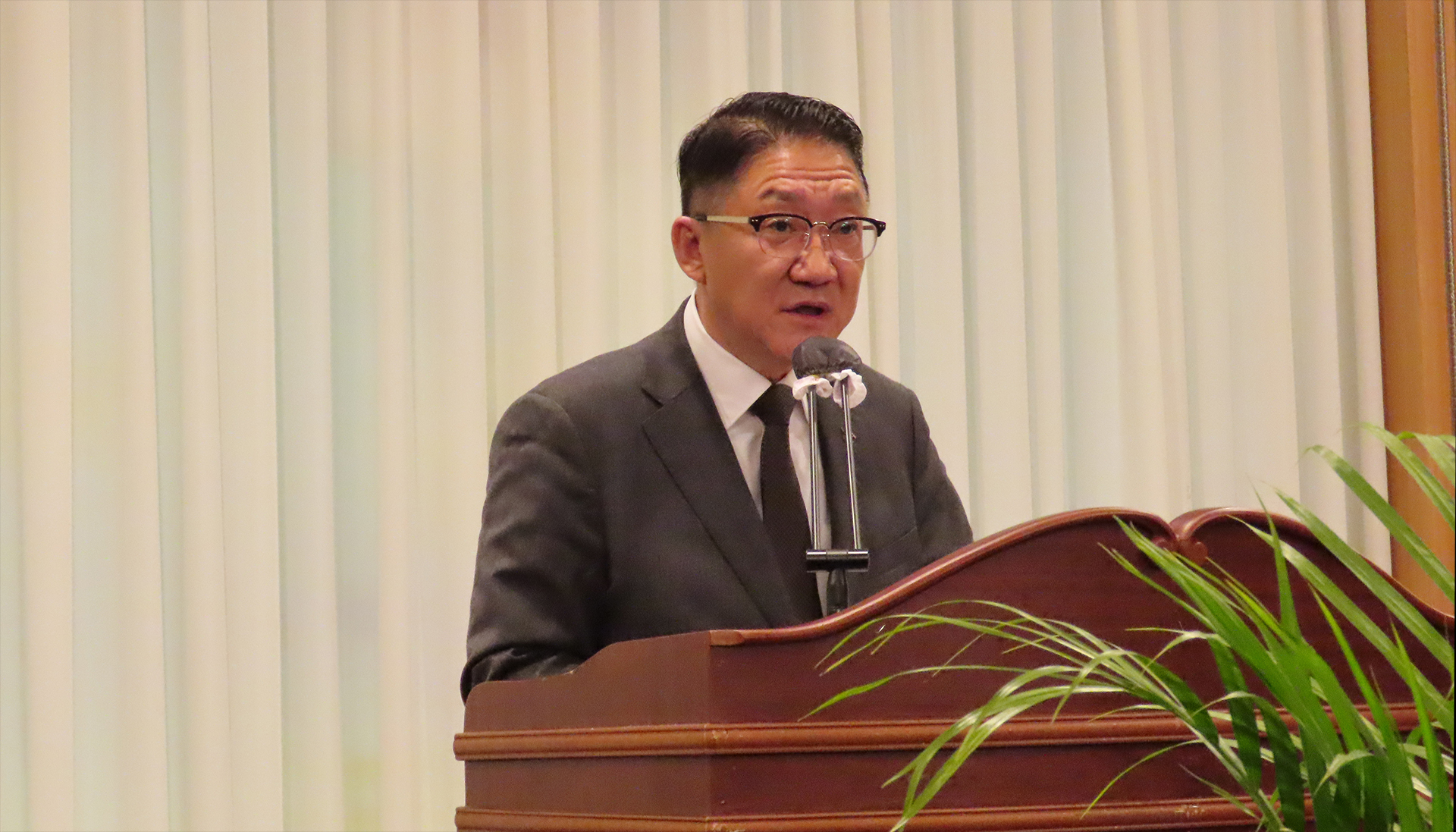 이병직 회장 축사.jpg