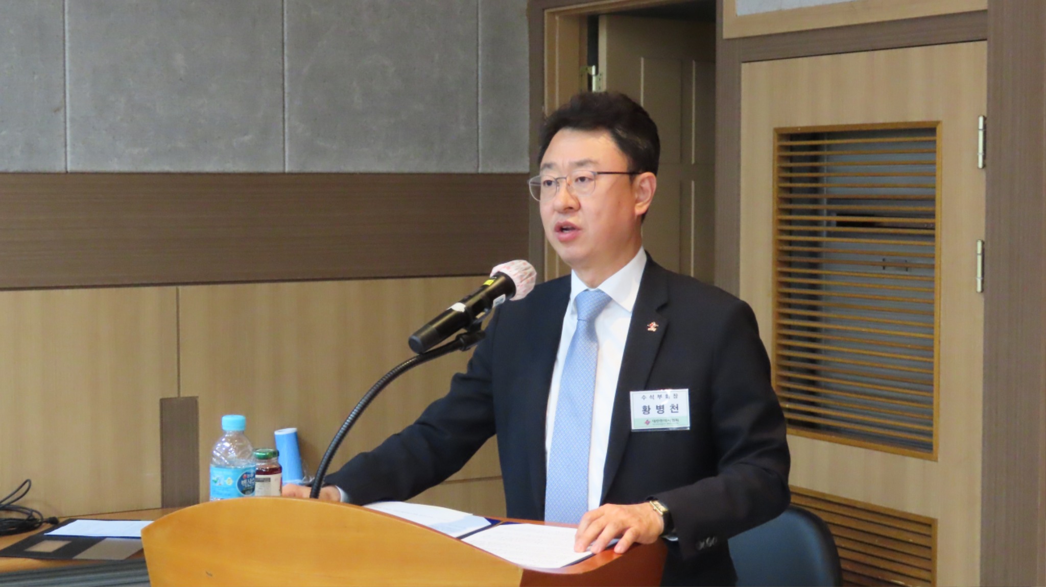 황병천 비대위원장.JPG