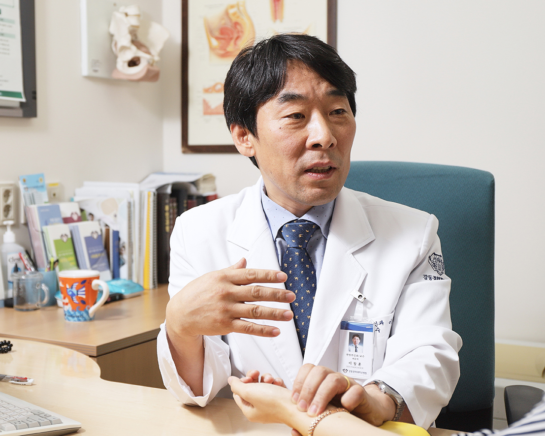 한방부인과 이창훈 교수 복사.jpg