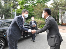 이기일 복지부 2차관, 한의협 내방