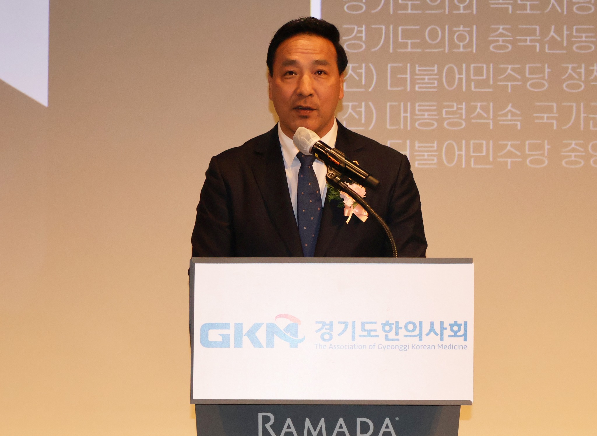 김용성 도의원.jpg