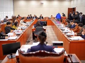 ‘복지부 장관 직속 추계위서 의대정원 심의’ 법안 추진
