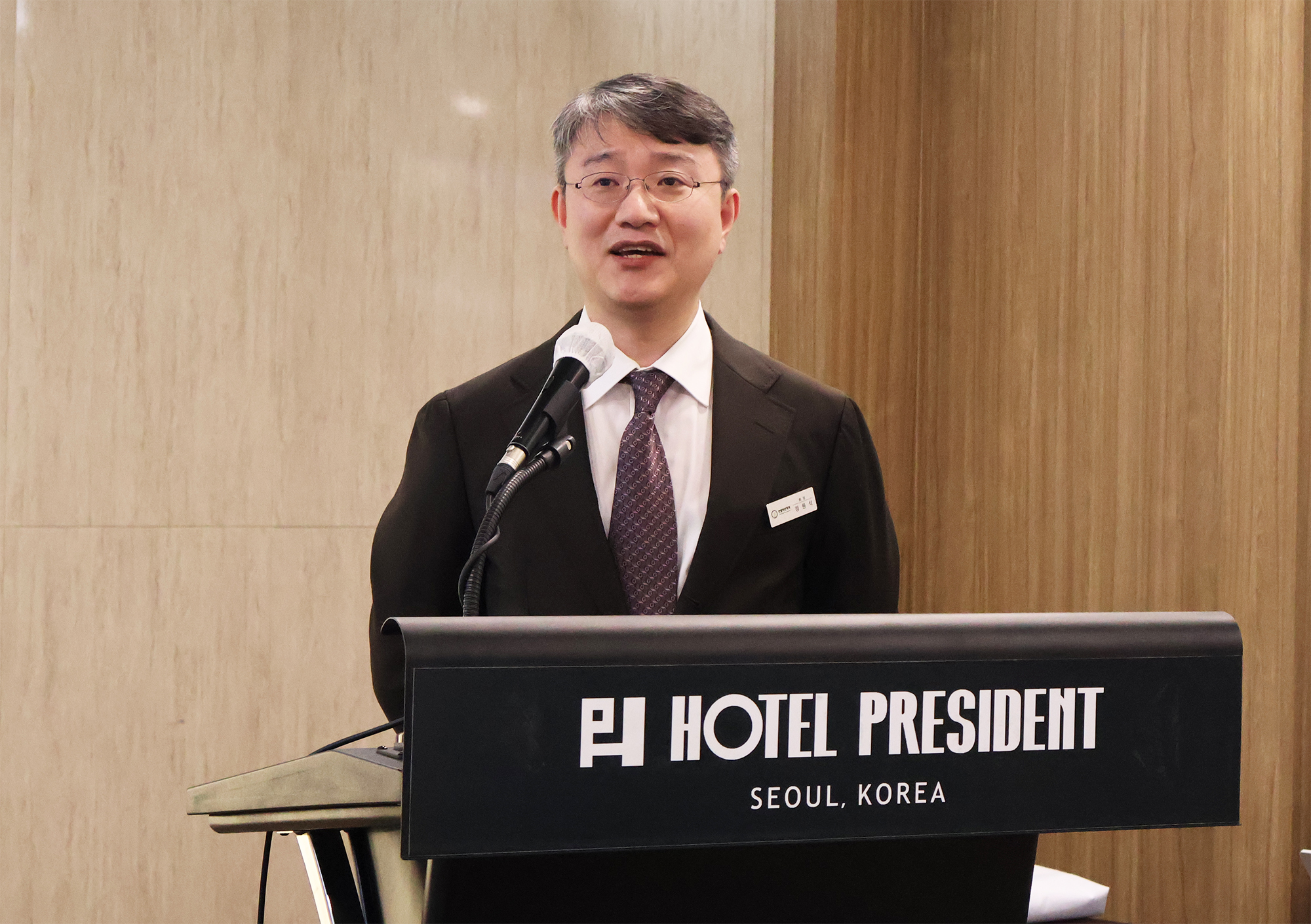 한방비만학총회 회장.jpg