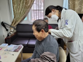 “환절기 어르신들 건강 챙기러 한의사가 갑니다”