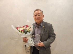 “20년 넘는 회장직 마무리하게 돼 홀가분…회원들 위해 전념”