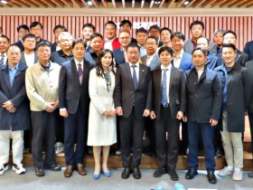 “새로운 회관에서 한의사들의 멋진 미래 만들어 나가자!”