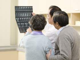 “과다 의료이용 기준 3배 강화해 건강보험 적자 완화”