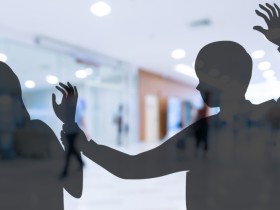 의료인력 폭력·성희롱 피해 조치법 발의…‘원장 책임 명시’