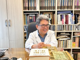 “황제내경 번역은 나의 운명···10여 년의 세월 담아”