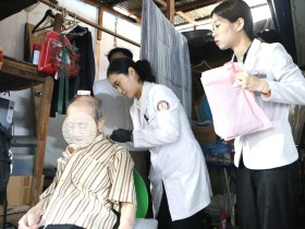 대한한의사협회, 쪽방촌서 진료봉사로 ‘구슬땀’