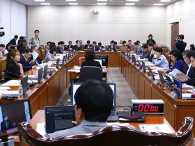 문신사 합법화, 대체조제 활성화 법안 등 복지위 통과