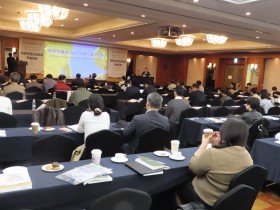 “진료-교육-연구의 동기부여하는 학술토론의 장 마련”