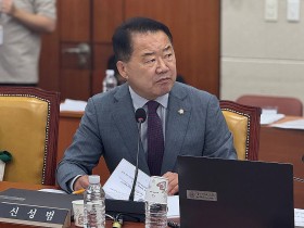 “치매 치료 효과 ‘의료용 대마’, 규제 완화해야”