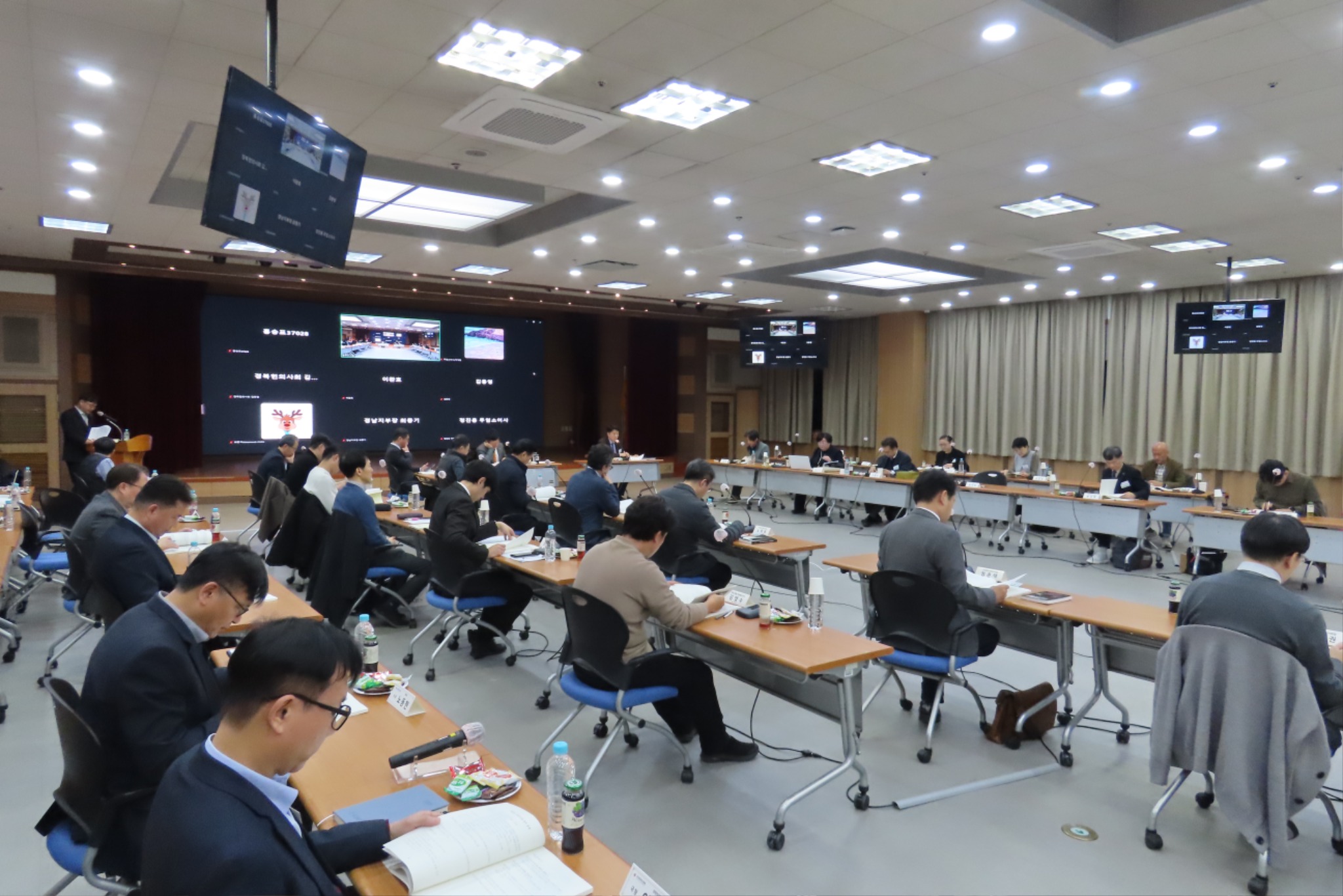 제30회 이사회 2.JPG