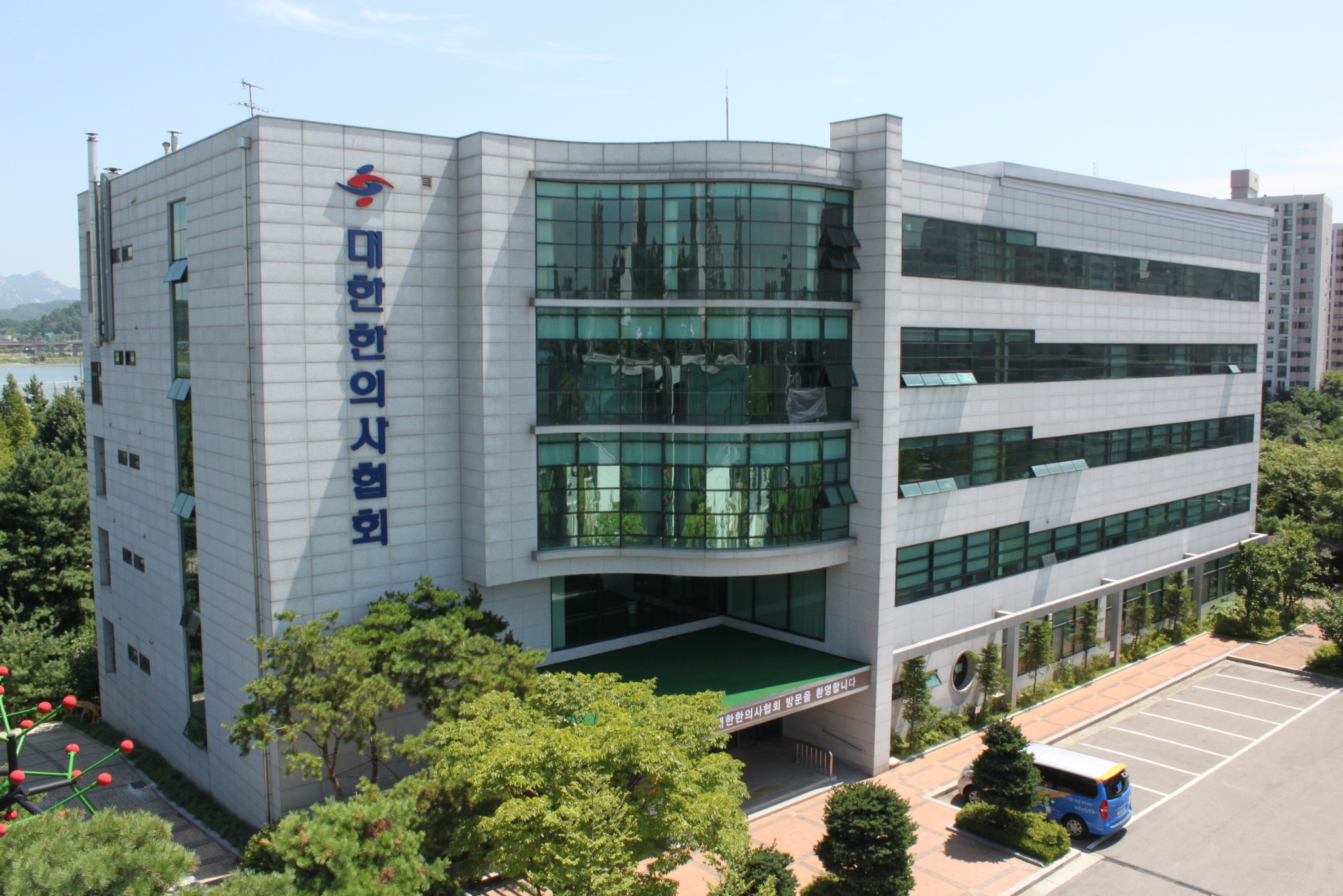 “‘한의사 활용’으로 양방의대 정원 증가폭 줄여야 사회적 갈등 최소화”