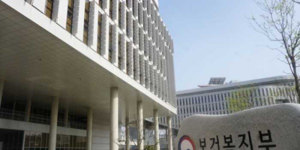 내년부터 이른둥이 병원비 경감…최대 5년 4개월까지 연장