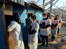 자생한방병원 “연탄으로 겨울철 온정 이어가”