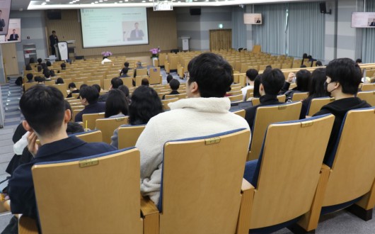 초고령사회서 노인 돌봄과 침구의학의 역할 모색