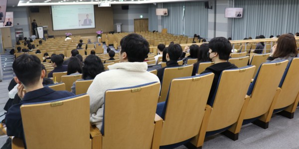 초고령사회서 노인 돌봄과 침구의학의 역할 모색