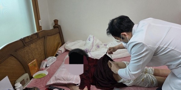 충주시, ‘찾아가는 방문진료’ 확대… 의료 사각지대 없앤다