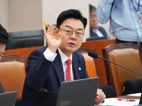 경로당 정기 방문진료 의무화…‘어르신 행복지킴 패키지법’ 추진