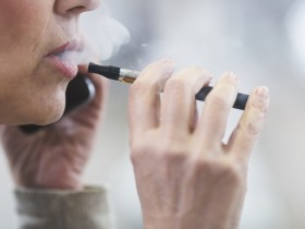 합성니코틴 전자담배도 ‘담배’…금연구역서도 사용 금지