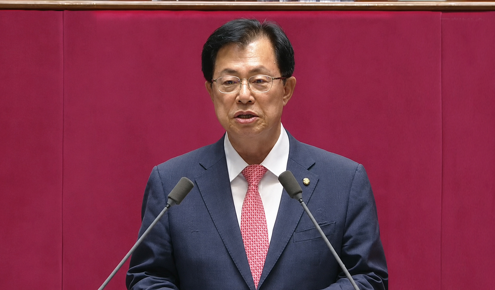 위원장.jpg