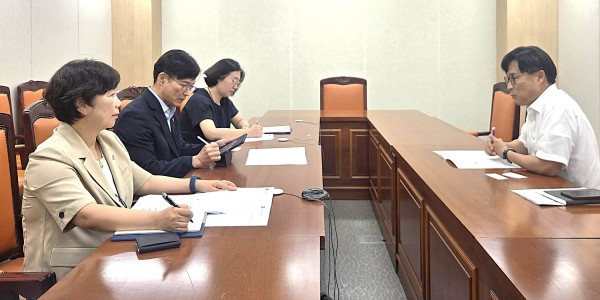 산청군, 공공 한약재 GMP 시설 건립 추진…복지부에 국비 지원 요청