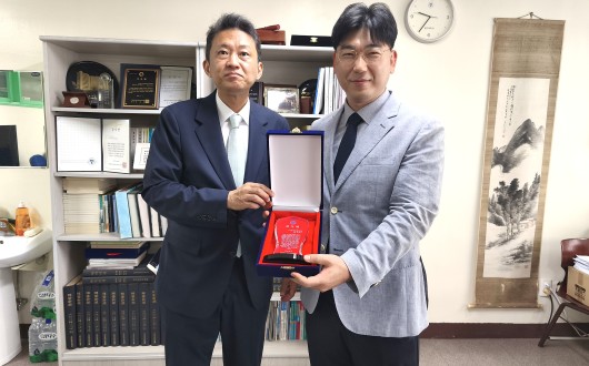 동서비교한의학회, 동의대 한의대 감사패 수상…교육·봉사 지원 공로