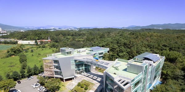 한의약진흥원 지원 통해 한의약 산업의 미래를 열다